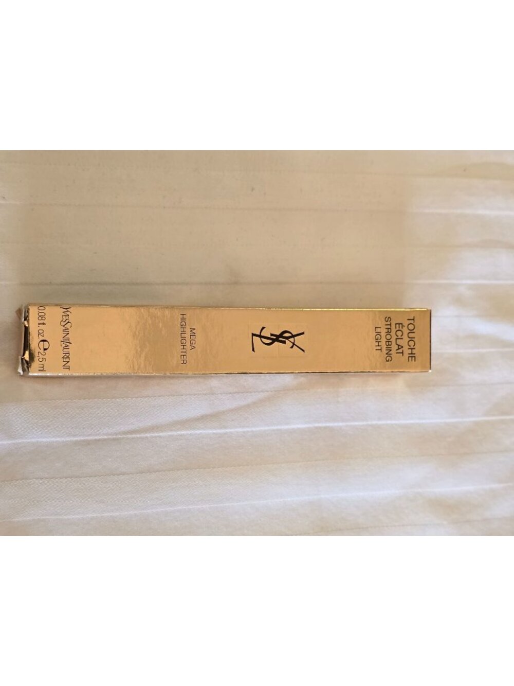Yves Saint Laurent Touche Eclat Strobing Light Mega Highlighter